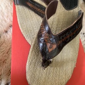 Authentic VALENTINO Tooled Leather Flip Flop